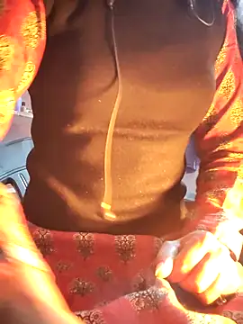 Hot-Rubyy online show from December 17, 9:15 am