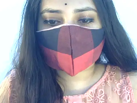 Snapshot of Cutie_Sonam chatting on December 18, 5:41 pm Cutie Sonam online show from December 18, 5:41 pm