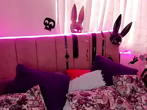 CleareRems online show from November 20, 1:11 pm