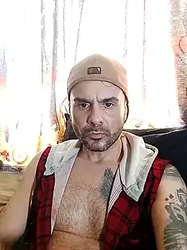 Snapshot of Marinjoe chatting on January 9, 7:37 pm Marinjoe online show from January 9, 7:37 pm