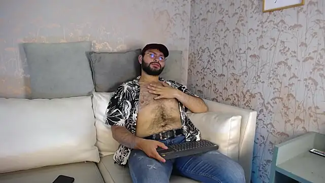 Snapshot of BlakeGray_ chatting on November 8, 7:45 pm BlakeGray online show from November 8, 7:45 pm