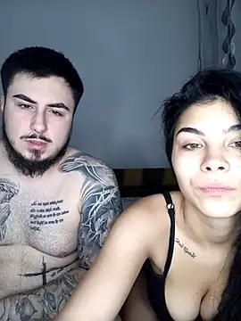 Snapshot of Tdm092 chatting on February 16, 9:44 pm Tdm092 online show from February 16, 9:44 pm