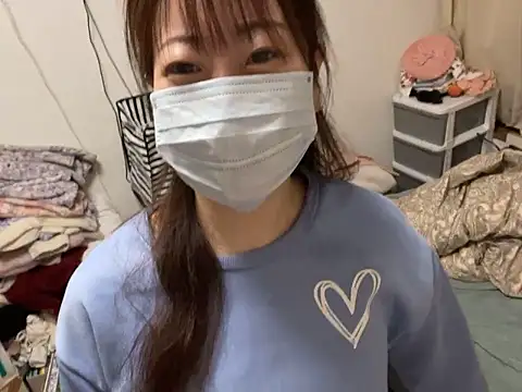 hitomi desu online show from February 3, 8:14 pm