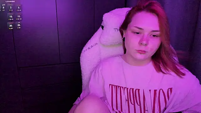 sophia lix online show from July 4, 8:15 pm