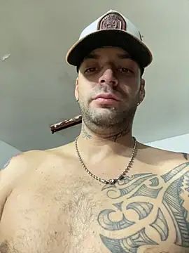 Elbrosss1992 online show from April 17, 5:54 am