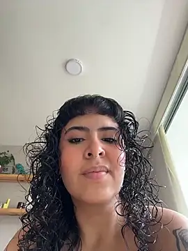 SugarTroubl33 online show from March 3, 1:50 pm