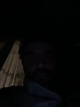 Snapshot of richeart87 chatting on December 14, 1:11 am richeart87 online show from December 14, 1:11 am