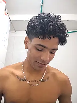 Alex Sweeting online show from April 11, 8:46 pm