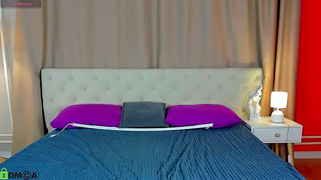 May Yam online show from April 6, 1:03 am