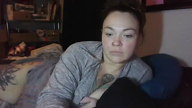 BartenderSteph online show from December 3, 5:04 am