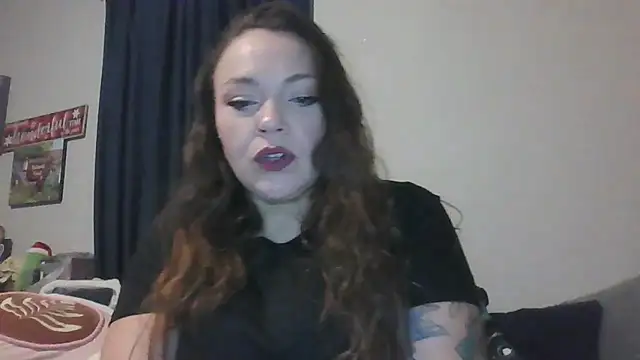 BartenderSteph online show from December 5, 4:32 am