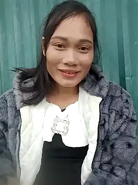 Snapshot of doggy-00 chatting on November 2, 6:27 am doggy-00 online show from November 2, 6:27 am