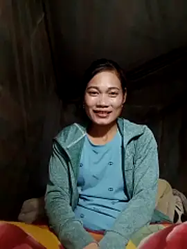 Snapshot of doggy-00 chatting on November 12, 1:22 pm doggy-00 online show from November 12, 1:22 pm