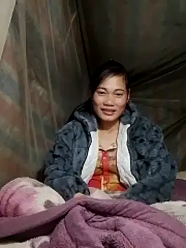 Snapshot of doggy-00 chatting on November 19, 8:31 pm doggy-00 online show from November 19, 8:31 pm