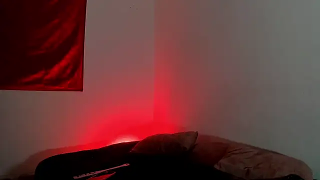 Snapshot of damian_fort1 chatting on November 6, 5:41 am damian fort1 online show from November 6, 5:41 am