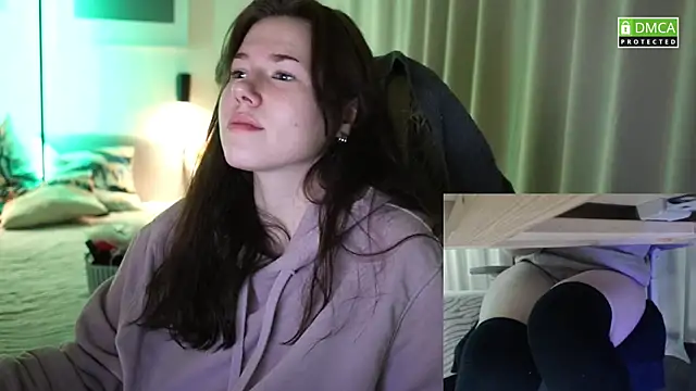 girl u never met online show from November 15, 5:31 pm