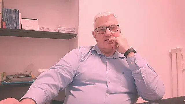 Snapshot of Diegoriv71 chatting on February 2, 12:48 pm Diegoriv71 online show from February 2, 12:48 pm