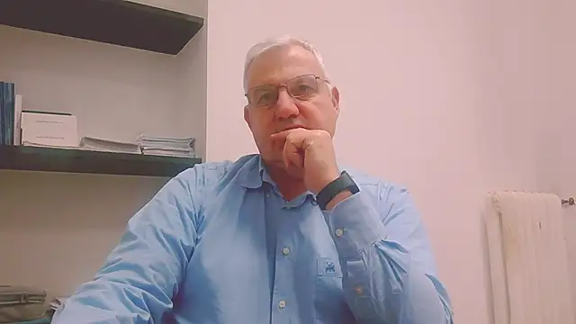 Snapshot of Diegoriv71 chatting on February 11, 11:59 am Diegoriv71 online show from February 11, 11:59 am