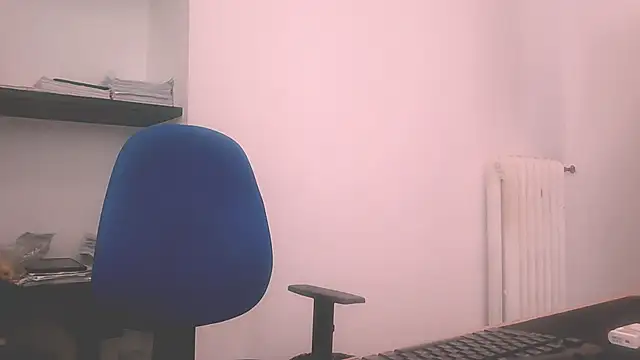 Snapshot of Diegoriv71 chatting on February 25, 12:37 pm Diegoriv71 online show from February 25, 12:37 pm