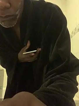 Snapshot of BlackBoyy45 chatting on March 2, 3:52 am BlackBoyy45 online show from March 2, 3:52 am