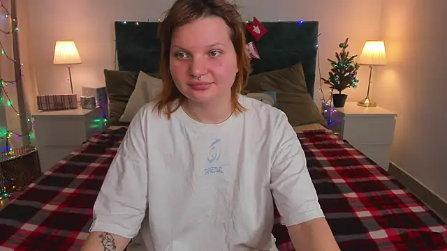 babyyullii online show from January 8, 12:07 pm