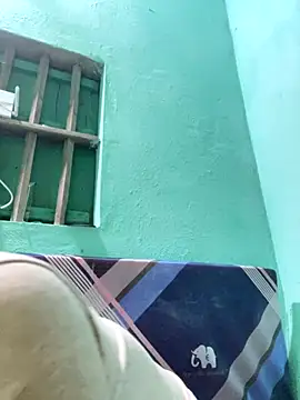 Snapshot of Night_owl111 chatting on November 24, 11:21 am Night owl111 online show from November 24, 11:21 am