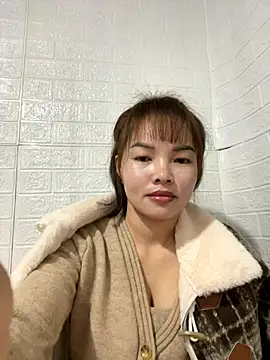 Snapshot of Night_owl111 chatting on December 16, 9:09 pm Night owl111 online show from December 16, 9:09 pm