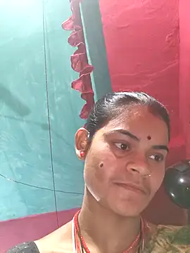 Snapshot of Suneeta_cut420 chatting on November 18, 4:33 pm Suneeta cut420 online show from November 18, 4:33 pm