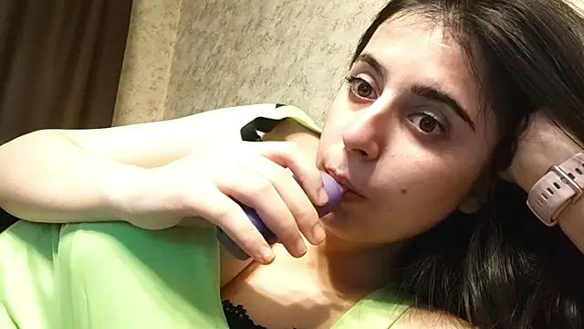 Lina rix online show from October 28, 1:03 pm