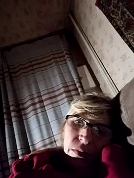 Snapshot of Georgette466 chatting on November 12, 4:29 pm Georgette466 online show from November 12, 4:29 pm