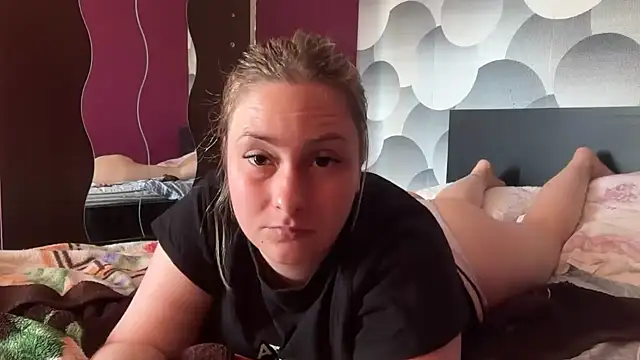 EngelHelene online show from July 4, 9:37 am