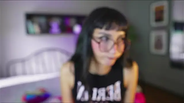 Snapshot of Meganpeach_ chatting on November 27, 12:40 pm Meganpeach online show from November 27, 12:40 pm