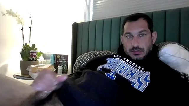 ckraiders84 online show from May 4, 5:31 pm