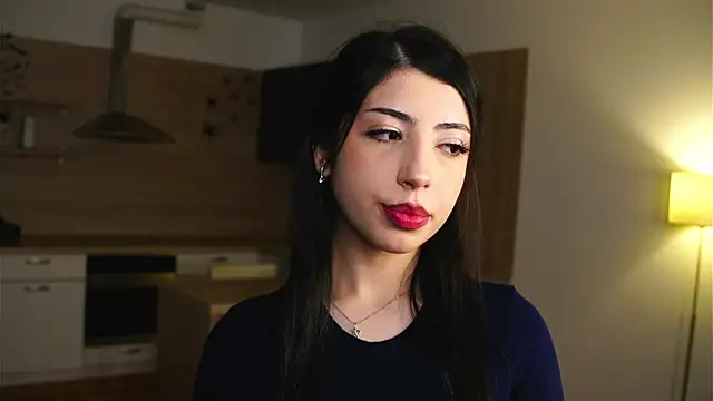 Snapshot of TonjaNeace chatting on November 8, 4:23 am TonjaNeace online show from November 8, 4:23 am