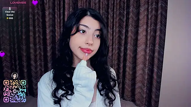 Snapshot of TonjaNeace chatting on November 20, 4:12 am TonjaNeace online show from November 20, 4:12 am