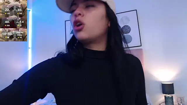 KikiVelvet online show from November 22, 6:07 pm