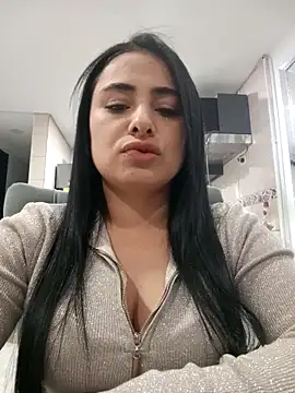 solandrea online show from October 30, 11:38 pm