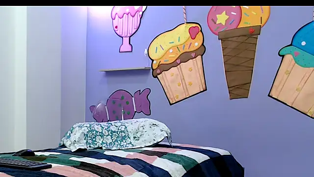 Snapshot of luna69sexgirl chatting on October 29, 8:54 pm luna69sexgirl online show from October 29, 8:54 pm