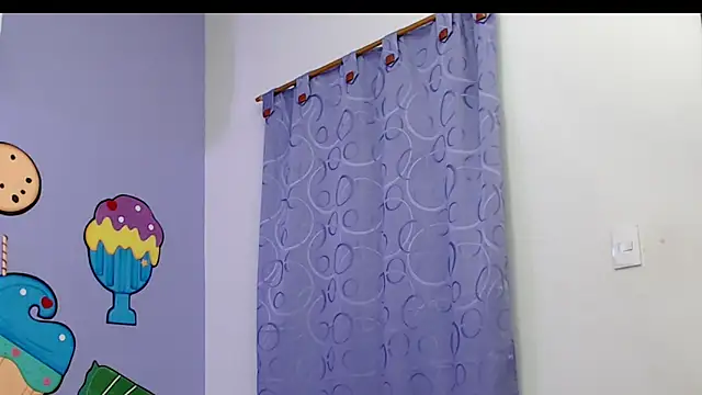 Snapshot of luna69sexgirl chatting on November 2, 7:27 pm luna69sexgirl online show from November 2, 7:27 pm