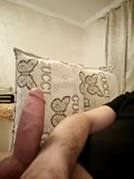 Snapshot of Fa7l1995 chatting on May 10, 10:48 pm Fa7l1995 online show from May 10, 10:48 pm