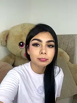 little emiily  online show from October 28, 8:00 pm