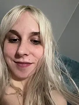 aquakitti777 online show from November 3, 9:59 pm