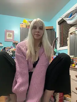 aquakitti777 online show from November 4, 3:00 pm