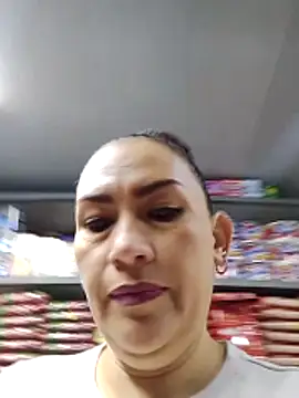 Snapshot of Adelgey-Michell chatting on October 31, 12:06 pm Adelgey-Michell online show from October 31, 12:06 pm