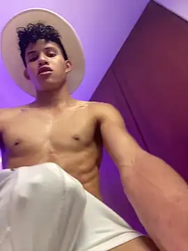 KamiSuarez online show from February 27, 9:26 pm