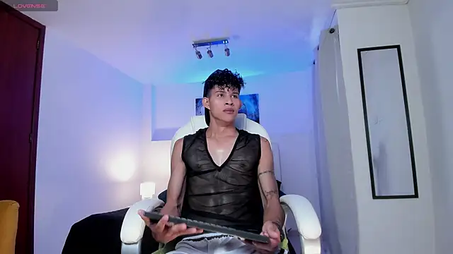 KamiSuarez online show from April 16, 6:41 pm