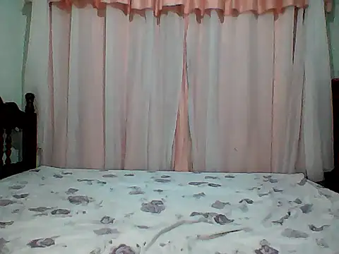 HotGiirl2025 online show from January 8, 4:15 am