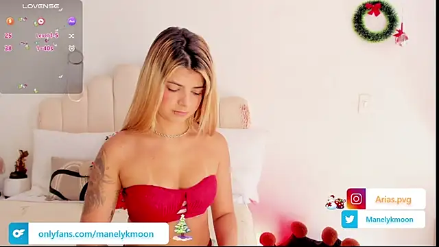 Manelyk  moon online show from December 19, 3:41 pm