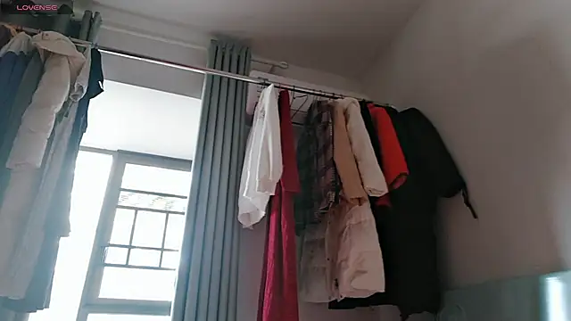 Snapshot of Yan61 chatting on December 3, 1:24 am Yan61 online show from December 3, 1:24 am