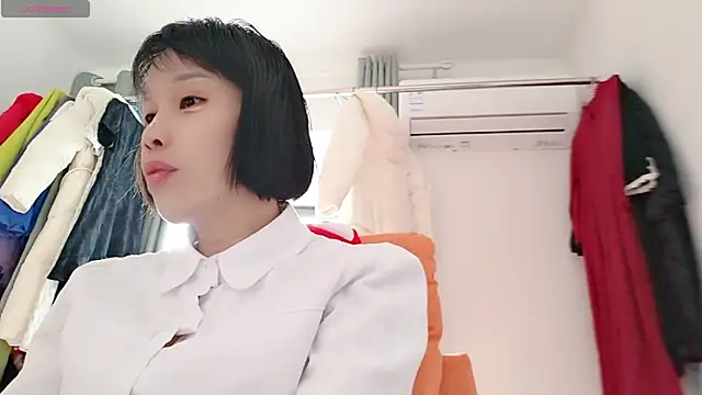 Snapshot of Yan61 chatting on December 19, 2:40 am Yan61 online show from December 19, 2:40 am